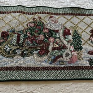 Fitz and Floyd Holiday Santa Decorative Table Runner - Green and Red